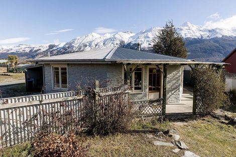 Photo of property in 35 Oban Street, Glenorchy, 9372