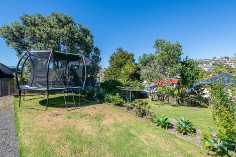 Photo of property in 245 Vipond Road, Stanmore Bay, Whangaparaoa, 0932