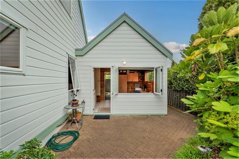 Photo of property in 18 Given Grove, Pauanui, Hikuai, 3579