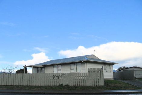 Photo of property in 2 Diaz Place, Flaxmere, Hastings, 4120