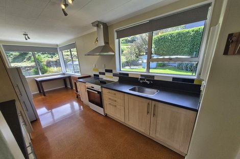 Photo of property in 1 Brenchley Road, Lyttelton, 8082