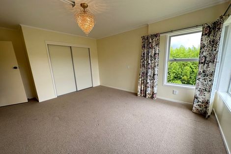 Photo of property in 37 Knightsbridge Drive, Forrest Hill, Auckland, 0620