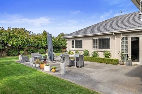 Photo of property in 9 Providence Place, Redwood, Christchurch, 8051
