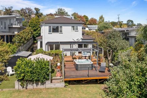 Photo of property in 218 Greenhithe Road, Greenhithe, Auckland, 0632