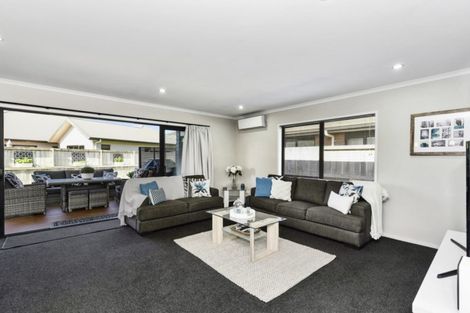 Photo of property in 23 Piwakawaka Court, Rototuna North, Hamilton, 3210