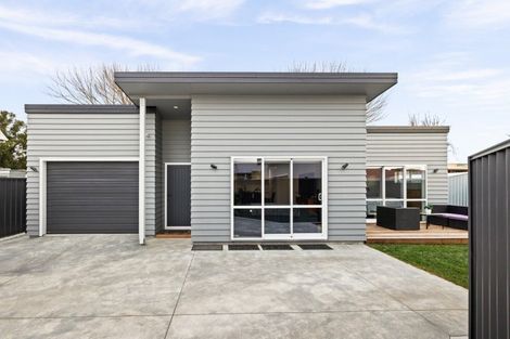 Photo of property in 43b Meeanee Road, Taradale, Napier, 4112