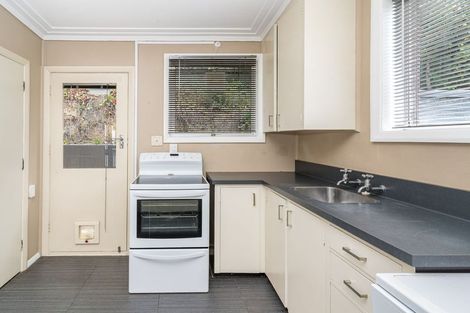 Photo of property in 186 Kaikorai Valley Road, Bradford, Dunedin, 9011