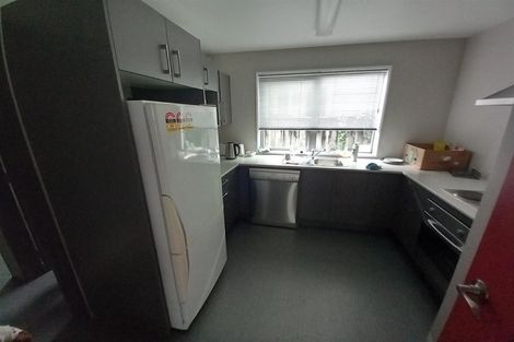 Photo of property in 1/108 Lincoln Road, Henderson, Auckland, 0610