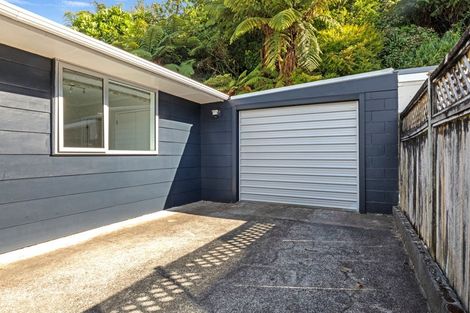 Photo of property in 9 Ambury Place, Merrilands, New Plymouth, 4312