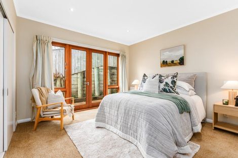 Photo of property in 129 Cockayne Road, Khandallah, Wellington, 6035