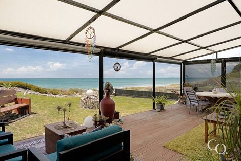 Photo of property in 103 Pukehina Parade, Pukehina, Te Puke, 3189