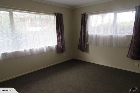 Photo of property in 2 Wheaton Place, Glen Eden, Auckland, 0602