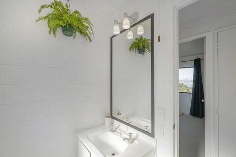 Photo of property in 12 Miro Place, Whitianga, 3510