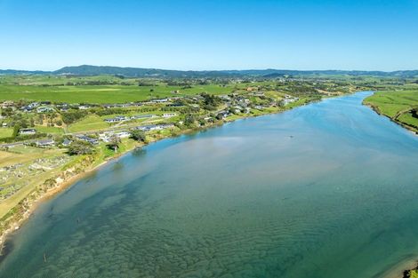 Photo of property in 281 Cove Road, Waipu, 0582