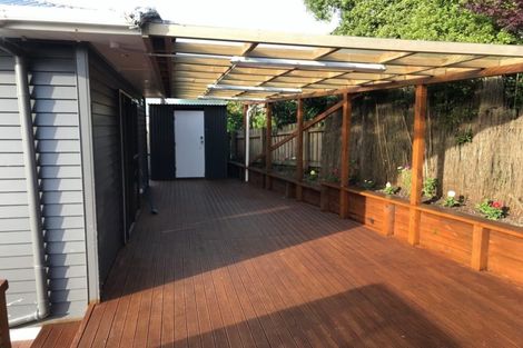 Photo of property in 118b Newlands Road, Newlands, Wellington, 6037