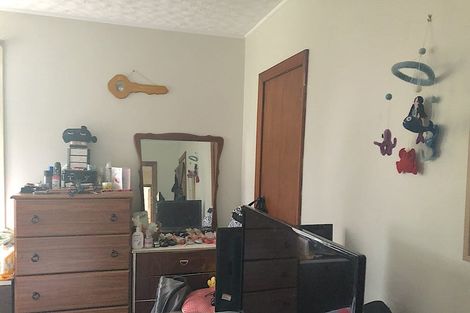 Photo of property in 6 Auburn Avenue, Upper Riccarton, Christchurch, 8041