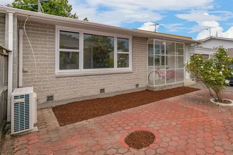 Photo of property in 2/49 Brockworth Place, Riccarton, Christchurch, 8011