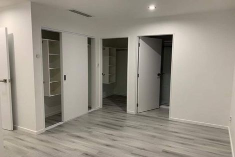 Photo of property in 8 Caribbean Drive, Unsworth Heights, Auckland, 0632