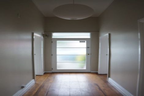 Photo of property in 242 Rintoul Street, Berhampore, Wellington, 6023