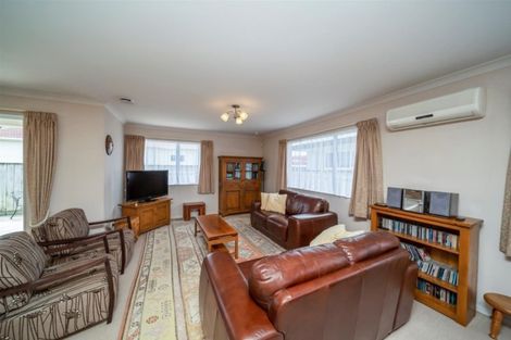 Photo of property in 33c Argyle Street, Hawera, 4610