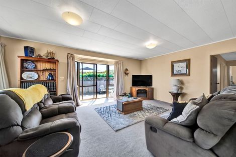 Photo of property in 3 Te Rima Place, Bell Block, New Plymouth, 4312