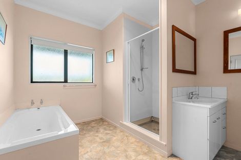 Photo of property in 4 Carrington Drive, Carterton, 5713