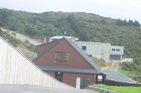 Photo of property in 16b Jasmine Grove, Maungaraki, Lower Hutt, 5010