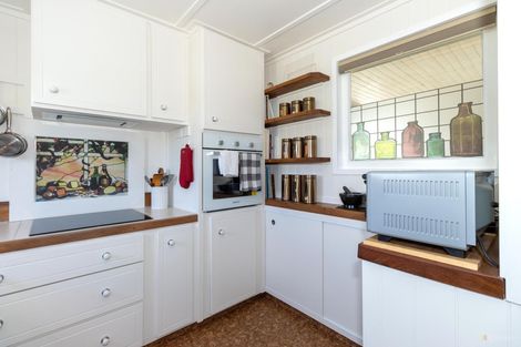 Photo of property in 2 Point Bush Road, Waimate, 7924