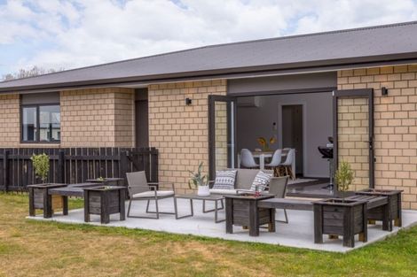 Photo of property in 3 Mckerrow Place, Featherston, 5710