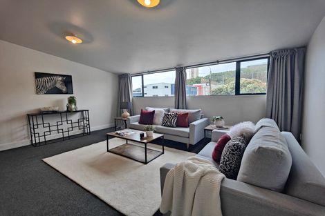 Photo of property in 1/5 Hopper Street, Mount Cook, Wellington, 6011
