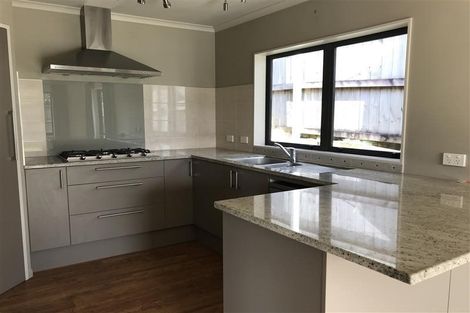 Photo of property in 1 Gaylands Place, Opaheke, Papakura, 2113