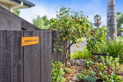 Photo of property in 9 Parkwood Place, Papamoa Beach, Papamoa, 3118