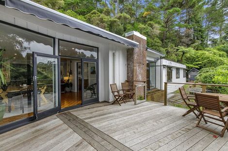 Photo of property in 124 Kamahi Street, Stokes Valley, Lower Hutt, 5019