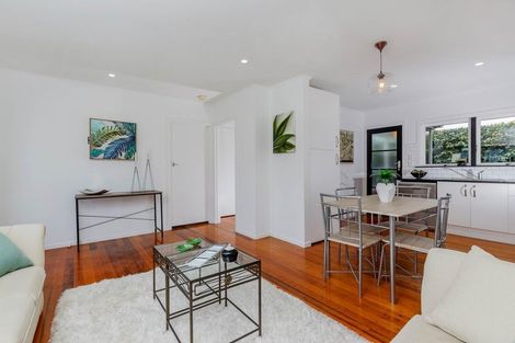 Photo of property in 1/28 Hemi Street, Narrow Neck, Auckland, 0622