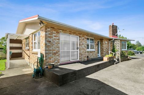 Photo of property in 241 Mangorei Road, Merrilands, New Plymouth, 4312