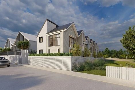 Photo of property in 2/142 Marine Parade, New Brighton, Christchurch, 8083