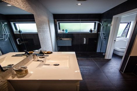 Photo of property in 76b Stanley Avenue, Palmerston North, 4414