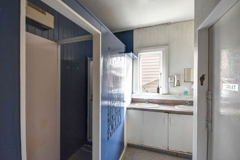 Photo of property in Elm Lodge Backpackers, 74 Elm Row, Dunedin Central, Dunedin, 9016