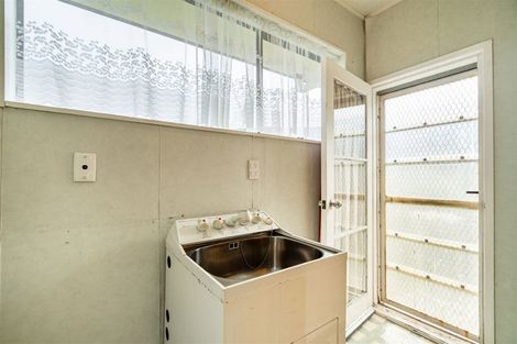 Photo of property in 1/43 Watea Road, Torbay, Auckland, 0630