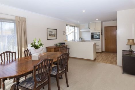 Photo of property in 27 Regency Crescent, Redwood, Christchurch, 8051