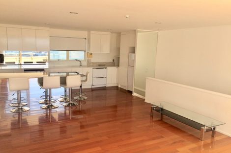 Photo of property in Santa Fe, 2/21 Day Street, Auckland Central, Auckland, 1010