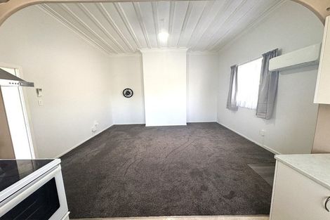 Photo of property in 311 Grays Road, Saint Leonards, Hastings, 4120