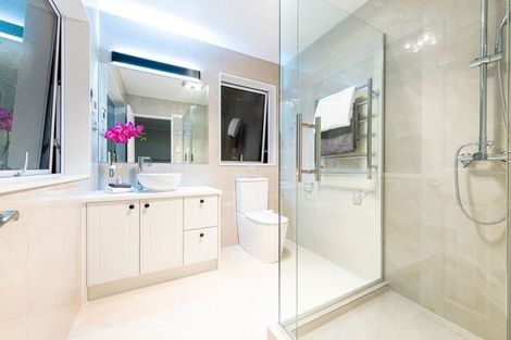 Photo of property in 56 Tir Conaill Avenue, Flat Bush, Auckland, 2019