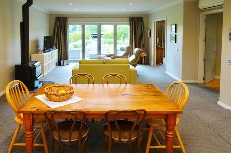 Photo of property in 27 Ohau Terraces, Ohau, Levin, 5570