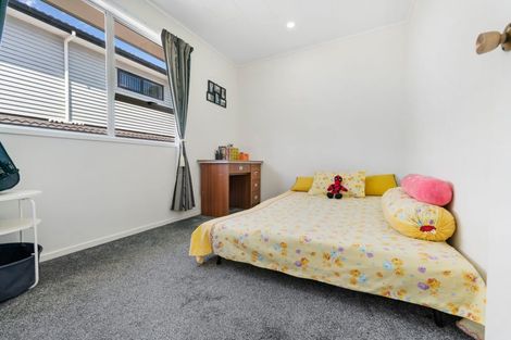 Photo of property in 14b Pipitea Place, Massey, Auckland, 0614