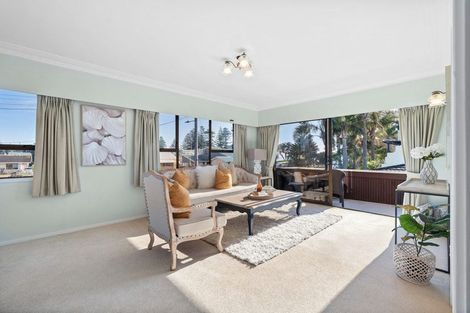 Photo of property in 2 Empire Road, Orewa, 0931