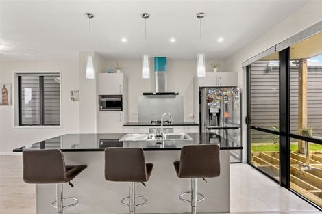 Photo of property in 5 Turehu Road, Papakura, 2110