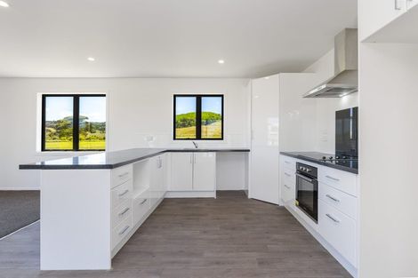 Photo of property in 20 Journeys End, Tapora, 0977