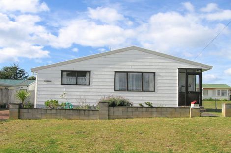 Photo of property in 206a The Square, Whangamata, 3620