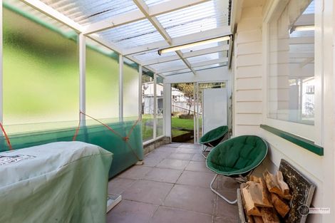 Photo of property in 33 James Grove, Stokes Valley, Lower Hutt, 5019